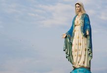 The Virgin Mary appeared to her in the mirror